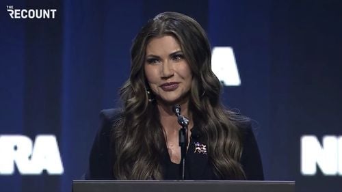 Donald Trump o alege pe Kristi Noem pentru postul de secretar pentru Securitate Internă (surse)