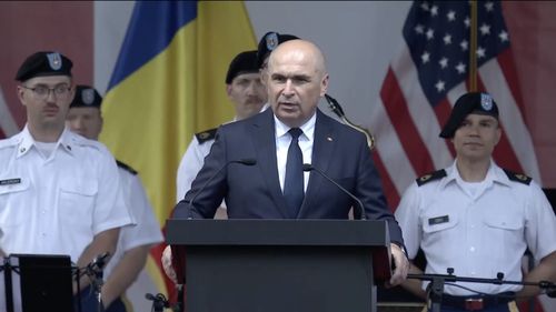 Premierul Bolojan, la recepția Ambasadei SUA: Se cuvine să mulțumesc apoi companiilor americane care au investit în România, care înseamnă locuri de muncă, înseamnă transfer de tehnologie, înseamnă oportunități,