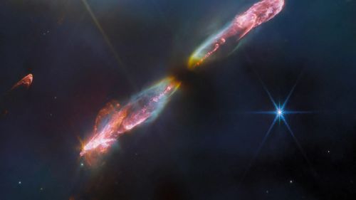 Cum arăta Soarele la "naștere"? Imaginea unei protostele, capturată de Telescopul Spațial James Webb, ar putea răspunde acestei întrebări