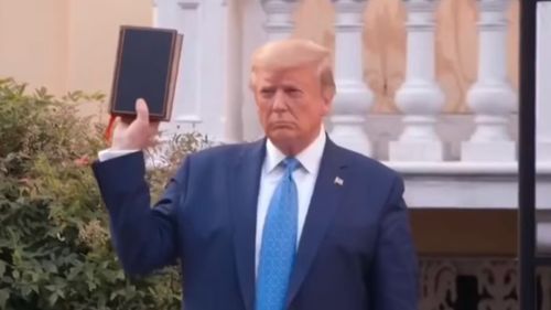 Procurorul democrat Jamie Raskin i-a cerut joi fostului preşedinte american Donald Trump să depună mărturie sub jurământ