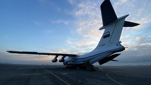 Companiile aeriene rusești cer legalizarea reinstalării pieselor de la o aeronavă la alta / Legislația din Rusia nu prevede posibilitatea demontării aeronavelor, iar restricțiile de import și lipsa pieselor de schimb ”fac imposibilă gestionarea flexibilă a flotei de avioane”