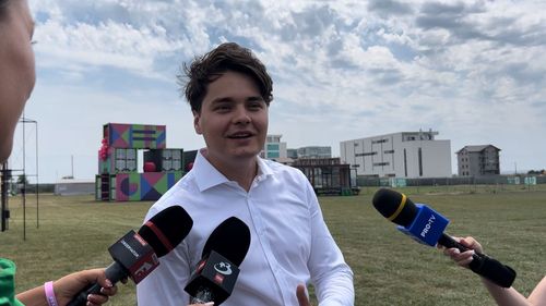 VIDEO&FOTO Tur virtual cu Selly, la "Beach, Please!" în ziua zero: Atracțiile festivalului pe lângă scenele de concert