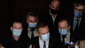 Culisele negocierilor. Lideri PNL: “Ne întoarcem acasă cu palma-n fund / Iar ne-au păcălit ăștia de la PSD”. Ciolacu, reproșuri pentru Alina Gorghiu: De ce n-ați desființat SIIJ, că aveți guvernarea de doi ani