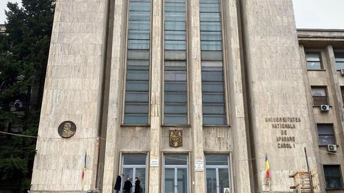 EXCLUSIV Ofițerul care a amenințat-o pe soția redactorului-șef G4Media.ro, cercetat de Parchetul Militar. În acest moment, căpitanul Gabriel Cristian Alexandru ”nu are calitatea de suspect în cauză”