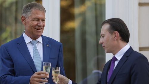 Deutsche Welle: Klaus Iohannis și Florin Cîțu au gestionat haotic pandemia. Președintele și guvernul nu au făcut până acum aproape nimic pentru a contracara scepticismul generalizat în legătură cu vaccinul