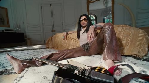 ”Am făcut un antrenament de 90 de minute la 2 dimineața!”: Lenny Kravitz vorbește despre sex, droguri și despre cum să rămâi în super-formă la 60 de ani