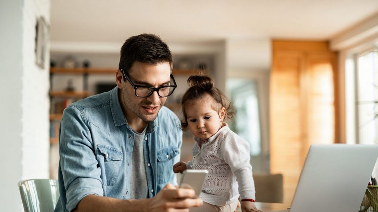 ADVERTORIAL Enel vine în sprijinul clienților cu servicii digitale pentru gestionarea facilă a facturilor și a datelor din contract, din confortul propriei locuințe