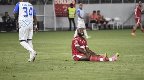 Dinamo București pierde al treilea meci consecutiv în Superligă, după 0-3 cu Sepsi Sf. Gheorghe/ Câinii sunt pe ultimul loc în clasament