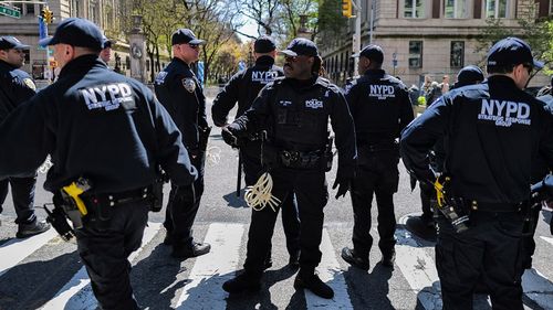 VIDEO Zeci de persoane au fost arestate în campusul din California, în timp ce protestele faţă de războiul din Gaza persistă în universităţile din SUA
