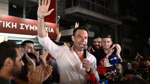 Noul lider al stângii din Grecia sparge un tabu anunţându-şi intenţia de a recurge la o mamă-surogat: „Avem datoria ca societate să oferim o egalitate completă”