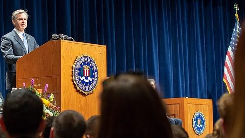 Directorul FBI, Christopher Wray: Rusia interferează în alegerile prezidenţiale americane din 2020 cu un val constant de dezinformări vizându-l pe candidatul democrat Joe Biden