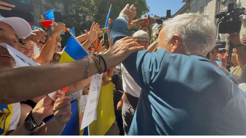 Avocat trimis în judecată, după ce a lovit în luna iulie un jandarm la un protest al susţinătorilor lui Călin Georgescu