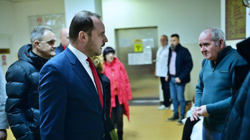 Ministrul Sănătăţii, după vizite în spitalele din Prahova afectare de lipsa apei potabile: În momentul de faţă, situaţia este şi pare sub control/ Nu am transferat niciun pacient în momentul de faţă din judeţ către Bucureşti