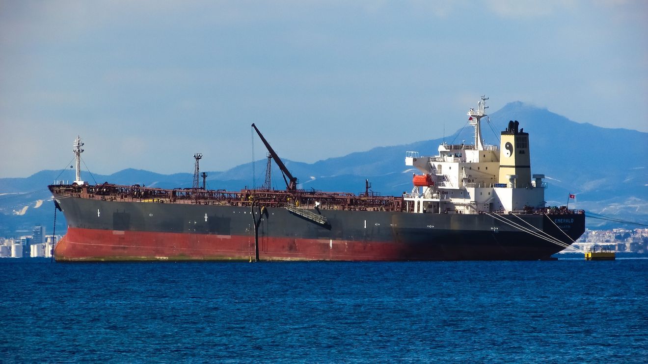 Siria a reluat exporturile de petrol după o pauză de 14 ani