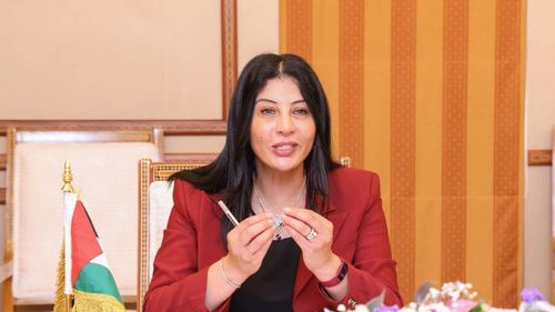 Vice-ministrul Afacerilor Externe din Palestina, Amal Jadou: Israelul a semnat acorduri cu palestinienii şi vrem să vedem că acestea sunt respectate. Iar când sunt încălcări ale dreptului internaţional, vrem să vedem că sunt repercusiuni pentru Israel / SUA, ca personaj important pe arena internaţională, să se asigure că legea internațională e respectată și în cazul Palestinei