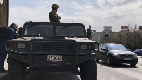 Primarul unui oraș de lângă Țăndărei, focar de infecție coronavirus, a cerut ajutorul Armatei pentru că nu îi mai poate ține în case pe localnicii care nu respectă izolarea