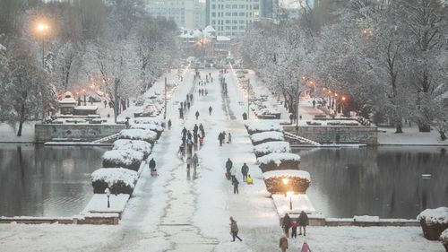 METEO: Vremea în următoarea lună. Unde și când o să fie mai cald decât în mod obișnuit / Precipitații abundente în mai multe regiuni