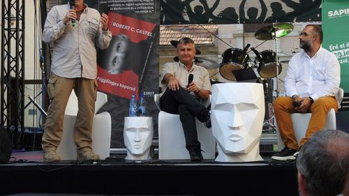 Narative pro-rusești promovate la Cluj de analiști maghiari: Conflictul din interiorul Ucrainei nu a fost declanșat de ruși. Ei doar l-au exploatat în scopuri proprii