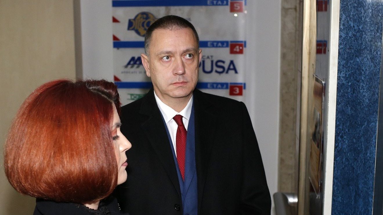 SURSE: Liderii PSD, nemulțumiți că Mihai Fifor a fost la DNA Arad în dosarul șpăgii pentru partid împreună cu avocata PSD