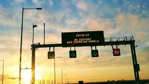 Canada a depășit 20.000 de cazuri confirmate de COVID-19 / Un scenariu "optimist" prognozează între 11.000 și 22.000 de morți