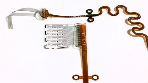 O tehnologie auditivă de ultimă generaţie depășește performanțele implantului cohlear și poate restaura auzul fără efecte secundare