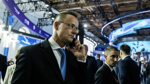 Ungaria își exprimă „indiferența” faţă de decizia de mutarea de la Budapesta a reuniunilor europene, dar blochează Facilitatea Europeană pentru Pace