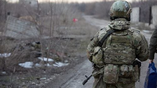 Primii morți în urma invaziei rusești: Ministerul de Interne de la Kiev anunță cel puțin 8 morți și 9 răniți în urma bombardamentelor