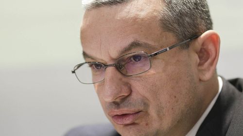Csaba Asztalos, președintele Consiliului pentru Combaterea Discriminării: Școala vinde iluzii între clasele V-VIII. Dacă tot am sistemul digitalizat de corectare, de ce nu avem evaluări naționale în clasele a V-a, a VI-a, a VII-a, a VIII-a?