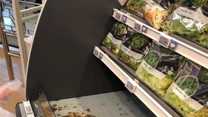 ANPC, amenzi în valoare de 68.000 lei, în urma controalelor din patru supermarketuri Mega Image