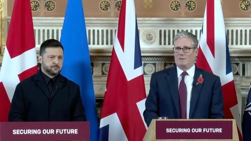 Premierul britanic afirmă că liderii coaliției accelerează programul de construire a rachetelor pentru Ucraina