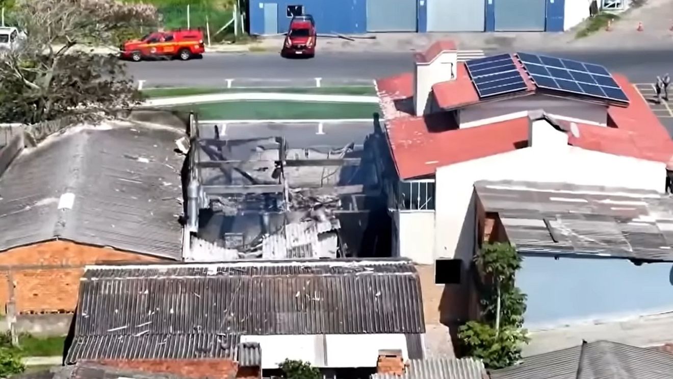 Patru persoane au murit în Brazilia după ce un avion de mici dimensiuni s-a prăbușit peste un restaurant
