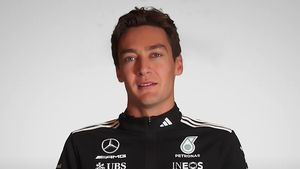 Viitorul lui George Russell în F1 se complică: Planul îndrăzneț al lui Aston Martin pentru 2026