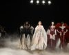 Iris van Herpen la Paris Haute Couture: o colecție fluidă care redefinește relația dintre modă, natură și tehnologie