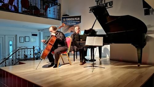 Unul dintre cele mai vechi violoncele din lume, în concert la Ateneul Român / A fost construit la Milano în 1663