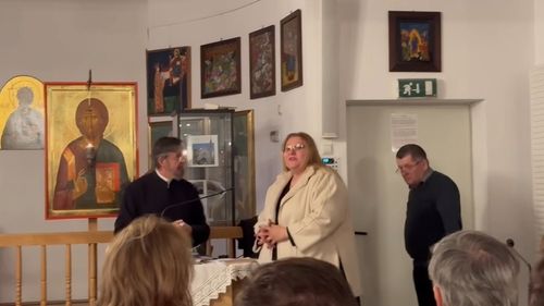 Discurs extremist al senatoarei Diana Șoșoacă în cea mai veche parohie ortodoxă română din Viena: „Vor fi oameni care probabil vor trebui să și moară pentru ca poporul acesta să se unească”