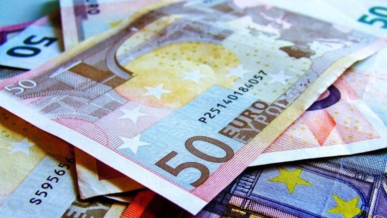 Pachetul TVA pentru comerțul online, amânat de Comisia Europeană din cauza crizei