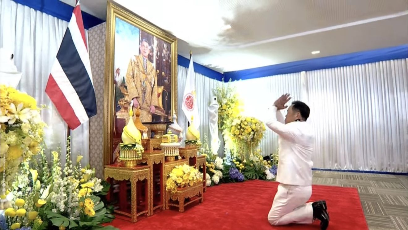Regele Thailandei validează mandatul noului premier, un conservator care a dezincriminat consumul de canabis cand era ministru al sănătății