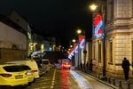 Inimioare în loc de Moș Crăciun / Primăria Sibiu a înlocuit o parte din decorațiuni: „Perioada sărbătorilor este sau ar trebui să fie despre oameni, despre empatie” / O instalație costă 577 de euro
