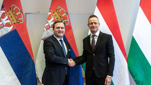 Ministrul de Externe al Ungariei consideră că Serbia „trebuia primită în Uniunea Europeană de ieri”