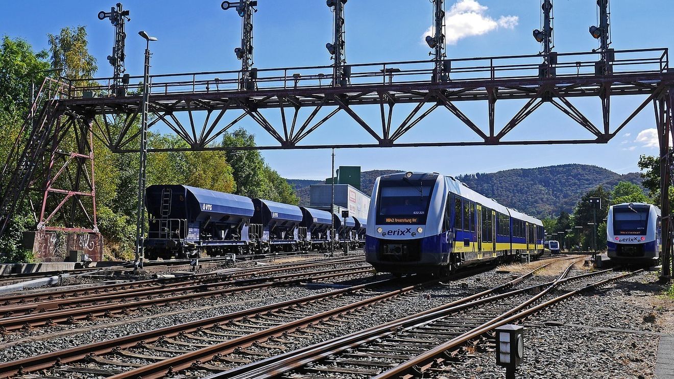 Feroviarii din Ungaria îi cer premierului Orban să retragă decretul prin care stabilește temperatura maximă în clădirile publice la 18 grade