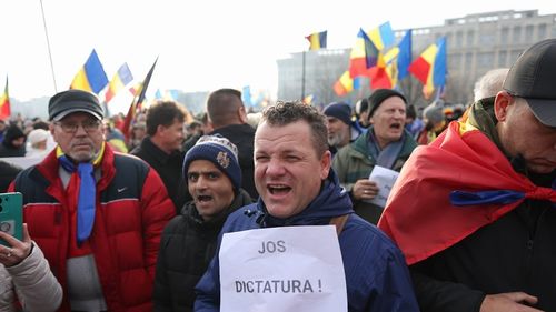 Jandarmeria în alertă: luni sunt așteptate proteste pro-Călin Georgescu în Piața Victoriei și Piața Universității din București. Jandarmii le recomandă ziariștilor să ceară protecție