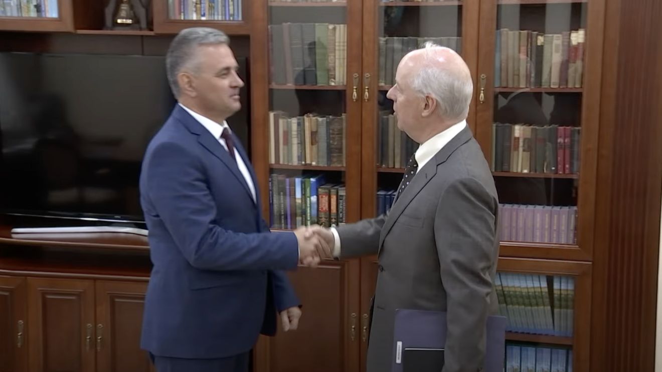 Ultima vizită a ambasadorului american Logsdon în regiunea transnistreană. Krasnoselski i-a mulțumit pentru ajutorul în „interacțiunea cu SUA”