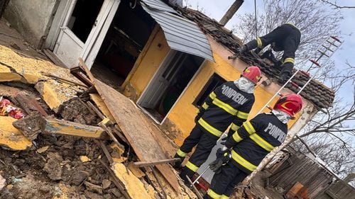 Pompierii din Brăila, alertaţi de căderea unui obiect din atmosferă peste o casă / A fost trimis echipajul pirotehnic şi pe cel de cercetare chimică, biologică, radiologică şi nucleară /  În realitate, explodase o butelie