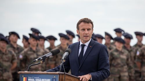 Macron se declară pregătit pentru noi discuţii cu Vladimir Putin, în anumite condiții: „O călătorie în Rusia astăzi necesită condiţii prealabile, adică gesturi din partea lui Putin. Nu voi merge acolo pur şi simplu”