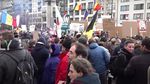 Protestele tinerilor la Bruxelles față de creșterea taxelor de școlarizare au degenerat în violenţe / Poliţia a intervenit cu gaze lacrimogene şi tunuri cu apă