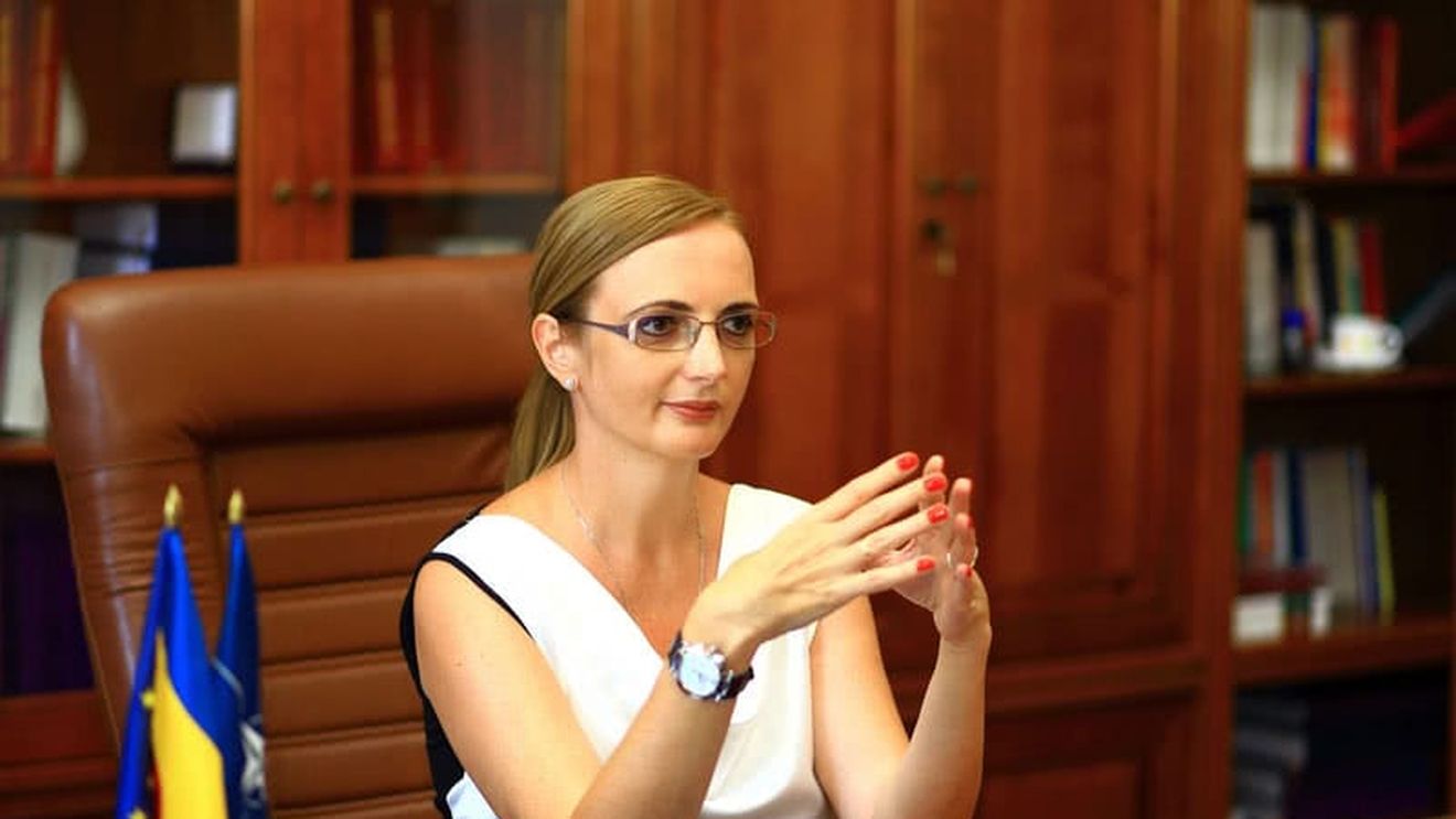 Adevărul: Ce jocuri politice face Lia Savonea. Şi în beneficiul cui