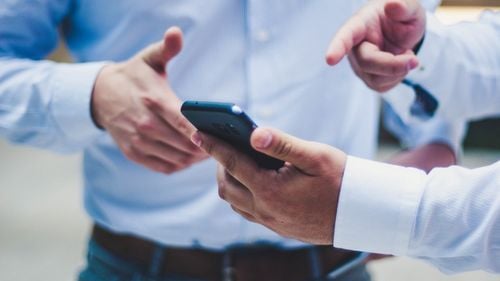 UniCredit Bank anunță un canal de comunicare digital prin care se elimină utilizarea hârtiei. Antoaneta Curteanu, UniCredit: Scrisoarea clasică pe hârtie va deveni virtuală, putând fi vizualizată prin accesarea noului canal de comunicare