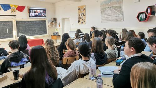 Fructe, legume, produse lactate și de panificație pentru elevi și preșcolari. Hotărârea, adoptată de Guvern cu 3 săptămâni înainte de începutul școlii