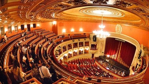 Toţi elevii care au promovat Bacalaureatul cu media finală 10 vor avea acces gratuit la Opera Naţională Bucureşti în stagiunea următoare