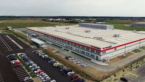 Compania japoneză de componente auto Yazaki închide fabrica de la Buzău, din lipsă de comenzi, și restructurează fabrica din Ploiești / Explicația companiei: Principalul client a trecut rapid la un viitor electric